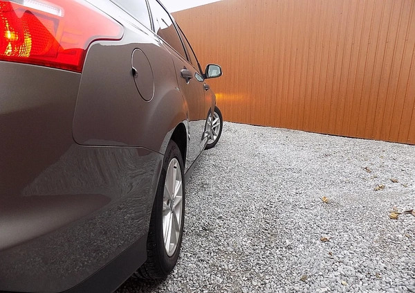 Ford Focus cena 29900 przebieg: 168000, rok produkcji 2016 z Ryki małe 379